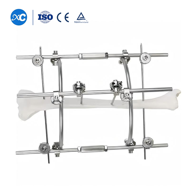 Polokul&aacute;rn&iacute; fix&aacute;tor (standardn&iacute;) typ C